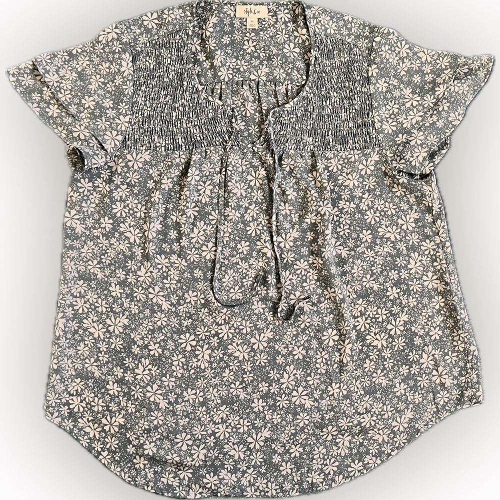 Style & Co flutter sleeve blouse